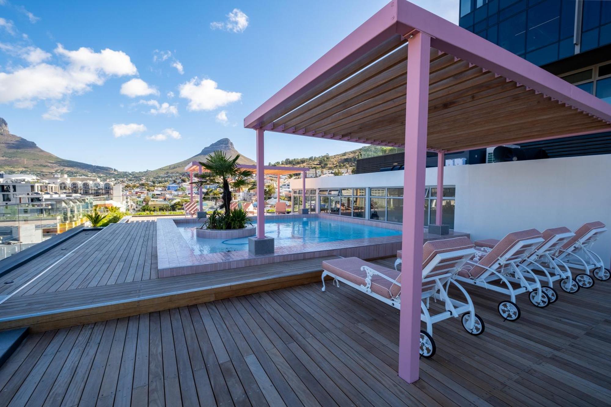 The Rose 201-2bedroom With Rooftop Pool Apartment
